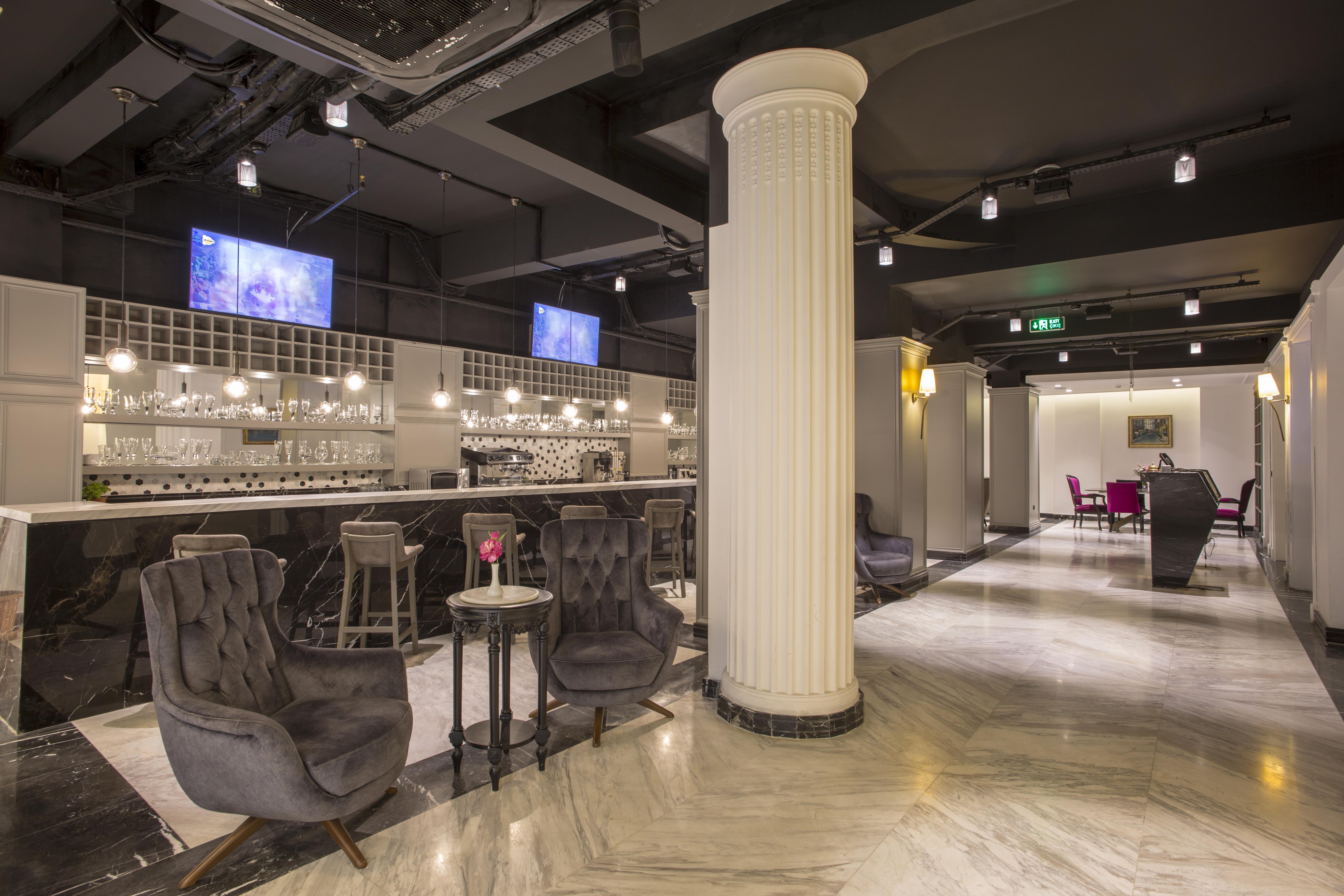 White Monarch Hotel — Fotoğraflar 3